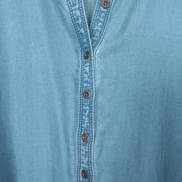 Denim Long Side Slit Dress Top with Pockets - Picture 6 of 9